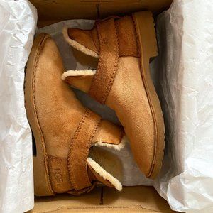 UGG - Women's McKay Boot